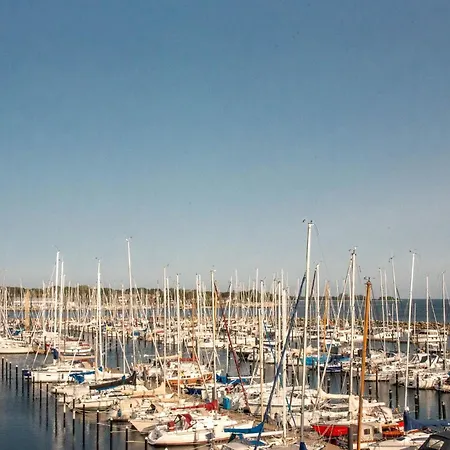 Achterdeck Apartament Strande